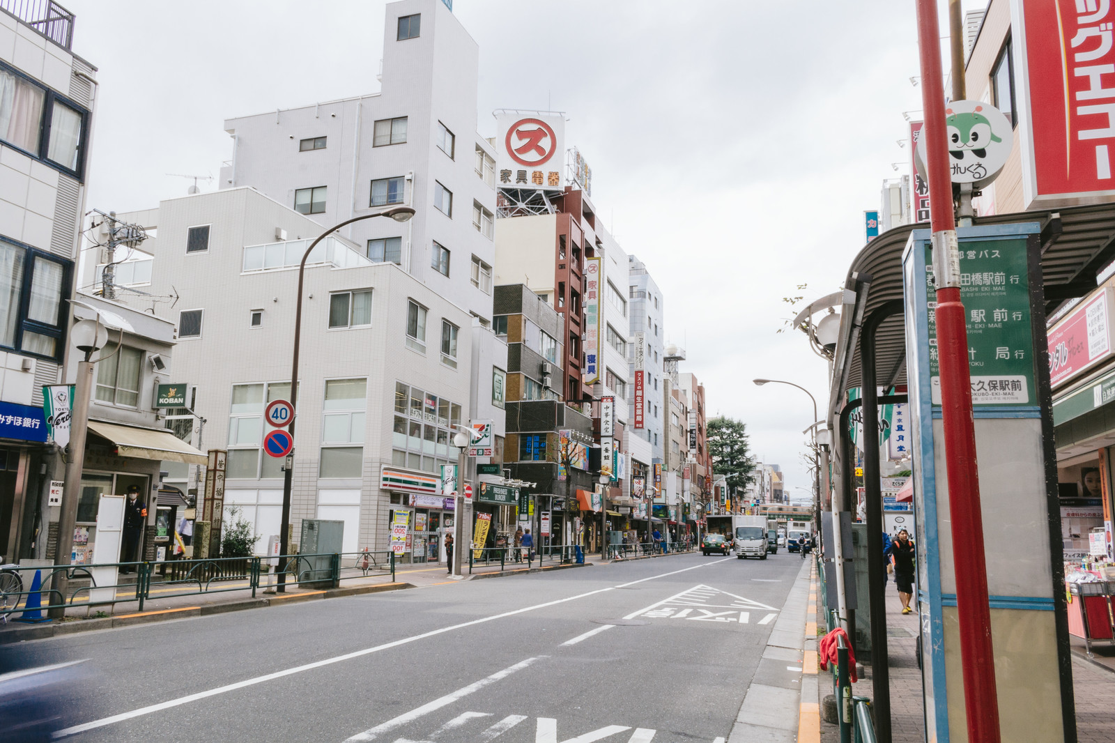 お店のドアから脱走した ルンバ を目撃 その行く末は いまトピ