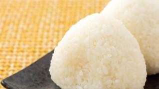 冷凍のアレを「おにぎりの具」に入れてみた→「めちゃ怖い」「おいしそう」「斬新！食べてみたい」「目から鱗」「てかうまいの？」賛否両論