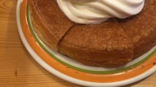 コメダの新作シロノワール、ヤバすぎる「ううぉ！うぅぁ！！なにこ！！！！れ！！！」「おおーーっとー！？それは良いのかシロノワール？」「なんとクールな！」「これは食べねばなるまい」（1）