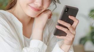 スリコ770円、天才の発想「○○入れられるスマホケースめっちゃかわいい」セリア、サンキューマートにもあった→ネット民「本当にこれ可愛すぎるから皆使って欲しい！！」（1）