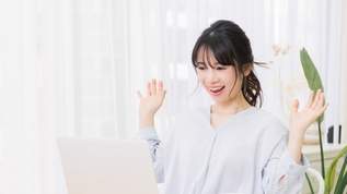 は、880円！？スリコの○○が人気すぎてすでに完売！持ち歩きやすさ100点の…→ネット民「スリコ、まーじで毎回やってくれるな」「万博需要すごそう」「これいいなぁ」（1）