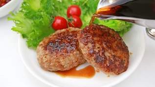 今まで食べたハンバーグの中で一番美味しいと大絶賛！驚きのレシピが話題に→ネット民「自分は料理の天才なのではないかと錯覚するくらい旨い」「いやこれは私天才すぎる！！」「全国の家庭の味がこれになります」（1）