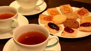 チャールズ皇太子のブランド「ハイグローヴ」が日本初出店！英国紅茶やビスケットでティータイム
