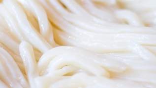 コシの無い“やわやわなうどん”が恋しくなった九州人は、セブンのコレを13分茹でて食べてみて下さい→ネット民「天才」