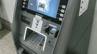 ATMで1万円を引き出すとき「10千円」と打つと千円札が10枚出るが、あの県でそれをやると「まさか」の…→ネット民「やばいです」「今すぐ行きたい」「ビックリ」