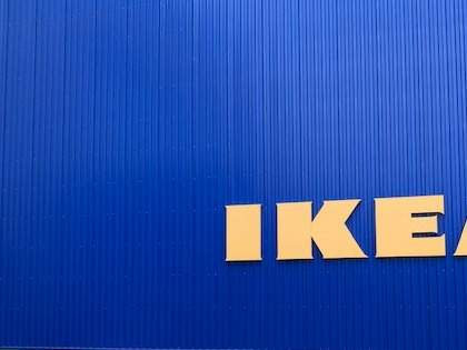 イケアのサメよりも売れてる！？「IKEA宇宙人もう在庫ないよね」「ワイも！IKEAの！！せきゆー！！！欲しいんやがっ！？」「北海道にIKEA作ってくださいお願いします」King Gnu効果か？！