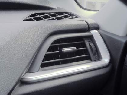 車のあのエアコンが快適と話題に！「なにコレ最高」「ホント冷える」「そこを冷やすのは効果的」「コレ全車につけて欲しい」