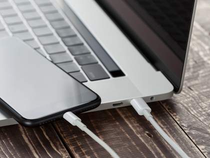 ダイソー「なにをどうしたらこの性能でこの値段に出来るんだよ」→ネット民「本当コスパ良すぎ」「500円はえぐすぎて草」「まじか、3000円で同レベルのを買ったばかりだよ」「逆スペック詐欺商品」