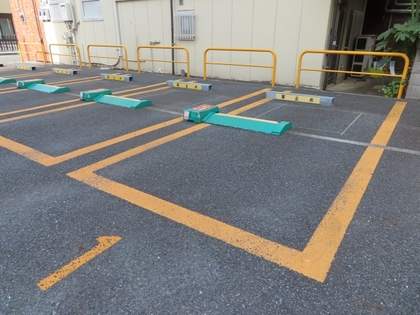 駐車場「9300円も取られて腹の虫がおさまらないんだけど」これはひどい→ネット民「これヤラれたら悔しいよね」「気持ちは本当にわかる」「特定日とかいうクソ文化滅びてほしいわ」（1）