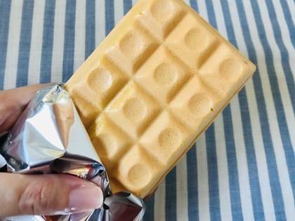 「発明した人天才だろ！？」チョコモナカジャンボに○○をはさむとヤバイ→ネット民「貴族じゃん」「絶対うまいやん 俺もやる」「今度やろ いや、明日やろう笑」（1）