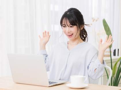 は、880円！？スリコの○○が人気すぎてすでに完売！持ち歩きやすさ100点の…→ネット民「スリコ、まーじで毎回やってくれるな」「万博需要すごそう」「これいいなぁ」（1）