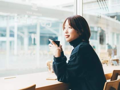 GUスゴイ！2490円と1990円の神商品がコレ「めちゃくちゃ使いやすいし可愛いしでコスパ最強〜」→ネット民「わかる！これほんと万能アイテムだよね」「全女に配って歩きたい」「GUのこういう服が大好きっっ」（1）