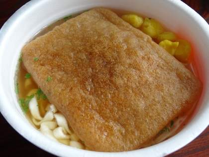 日清の「どん兵衛」は東日本向けと西日本向けが販売されているが・・・→ネット民「カール」「エスカレーターの左空け右空け」「そばのだし汁」「名古屋は独立させてもいい」