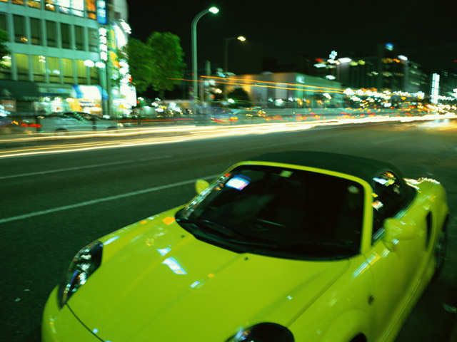 自動車